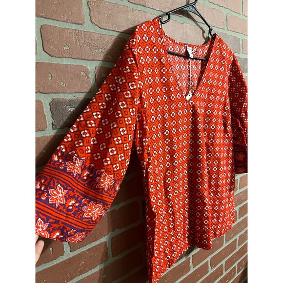 Old Navy | 3/4 Sleeve V-Neck Boho Top - Picture 2 of 5